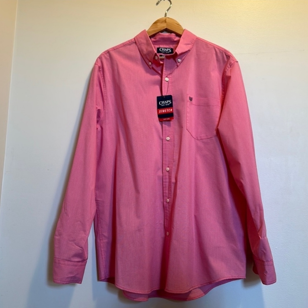 Chaps Men's Long Sleeve Collared Pink Button Up Dress Shirt